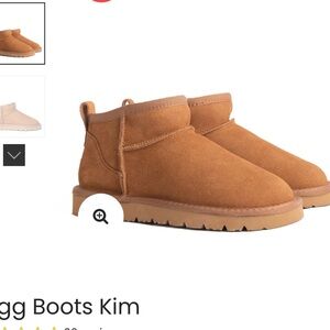 Chestnut UGG boats size 7.5